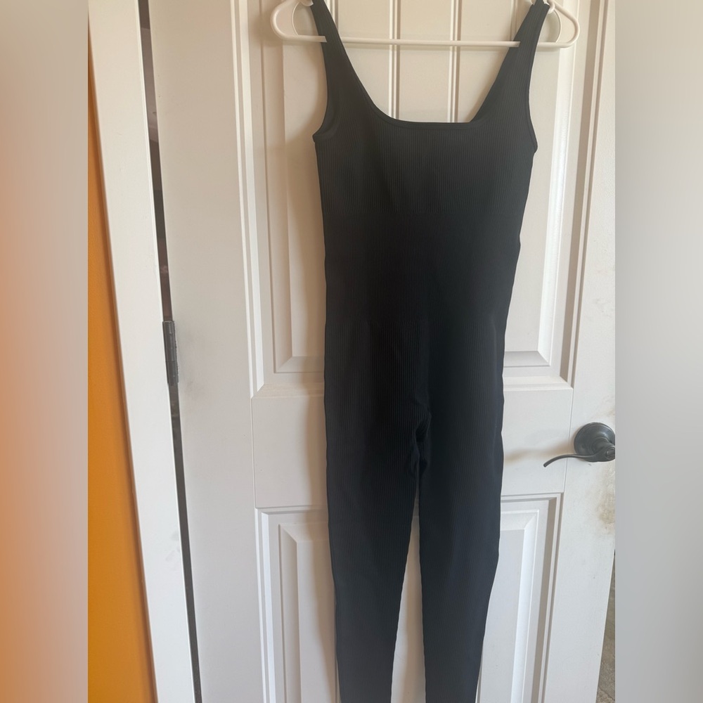 OQQ Black Ribbed Sleeveless Jumpsuit- Brand New Never worn- S